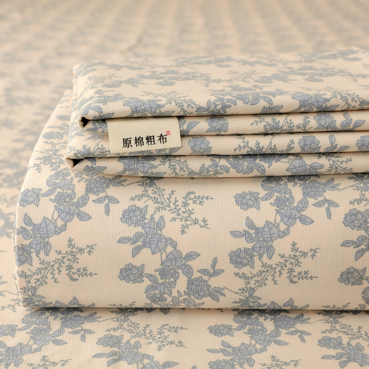 91家纺网 家纺一手货源 找家纺 （总）慕尚家纺 2025新款全棉纯棉老粗布花卉床单款凉席席子