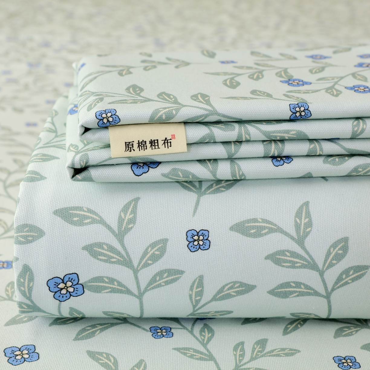 91家纺网 家纺一手货源 找家纺 （总）慕尚家纺 2025新款全棉纯棉老粗布花卉床单款凉席席子