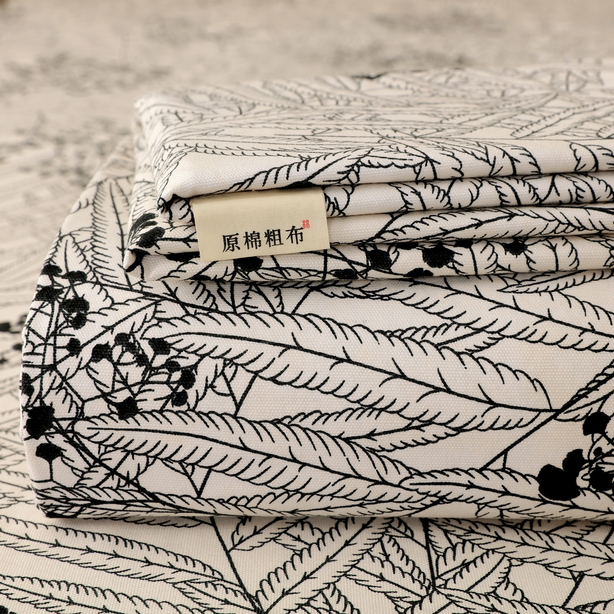 91家纺网 家纺一手货源 找家纺 （总）慕尚家纺 2025新款全棉纯棉老粗布花卉床单款凉席席子