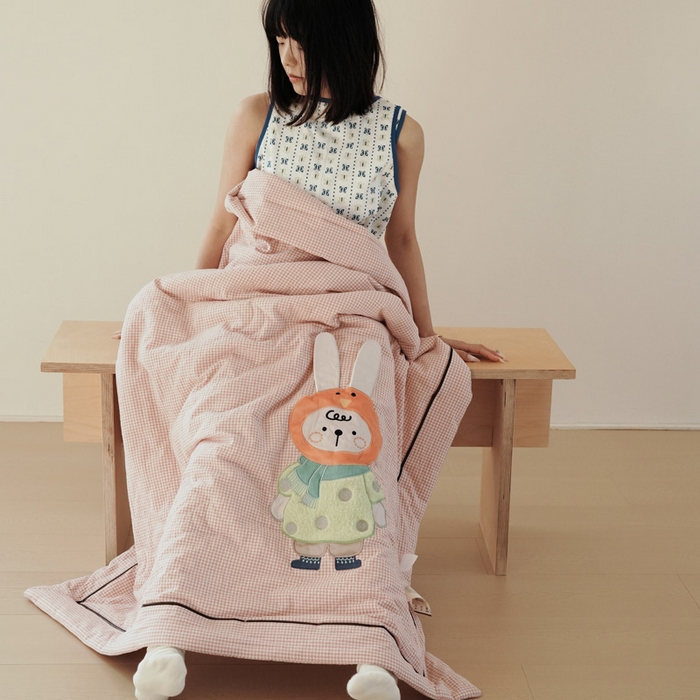 91家纺网 家纺一手货源 找家纺 喜多兔儿童家纺 2025新款色织天丝水洗棉夏被被子被芯 粉格月亮小兔-日系风