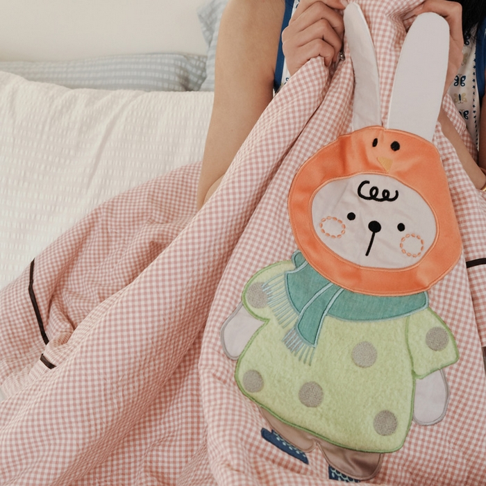 91家纺网 家纺一手货源 找家纺 喜多兔儿童家纺 2025新款色织天丝水洗棉夏被被子被芯 粉格月亮小兔-日系风