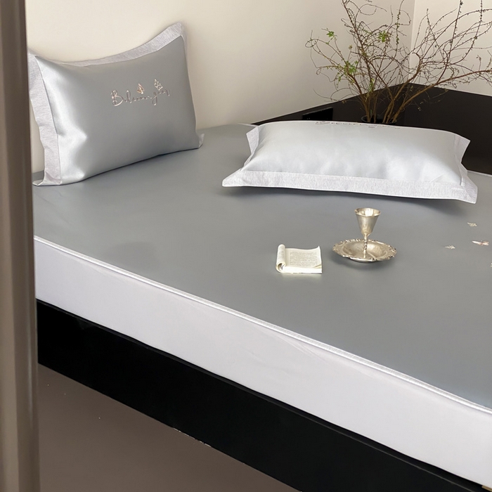 91家纺网 家纺一手货源 找家纺 由有家居 2025新款7A级高精密A类抗菌色织提花进口刺绣冰丝凉席-蝶影 蝶影-灰