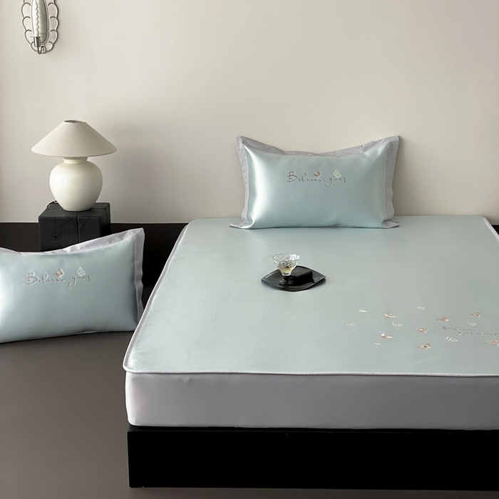 91家纺网 家纺一手货源 找家纺 由有家居 2025新款7A级高精密A类抗菌色织提花进口刺绣冰丝凉席-蝶影 蝶影-绿