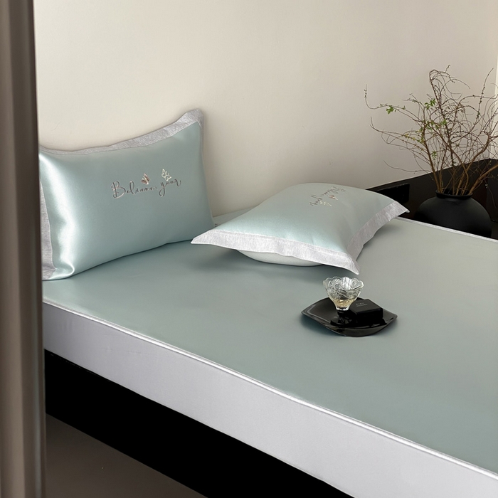 91家纺网 家纺一手货源 找家纺 由有家居 2025新款7A级高精密A类抗菌色织提花进口刺绣冰丝凉席-蝶影 蝶影-绿