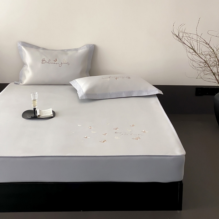 91家纺网 家纺一手货源 找家纺 由有家居 2025新款7A级高精密A类抗菌色织提花进口刺绣冰丝凉席-蝶影 蝶影-香槟