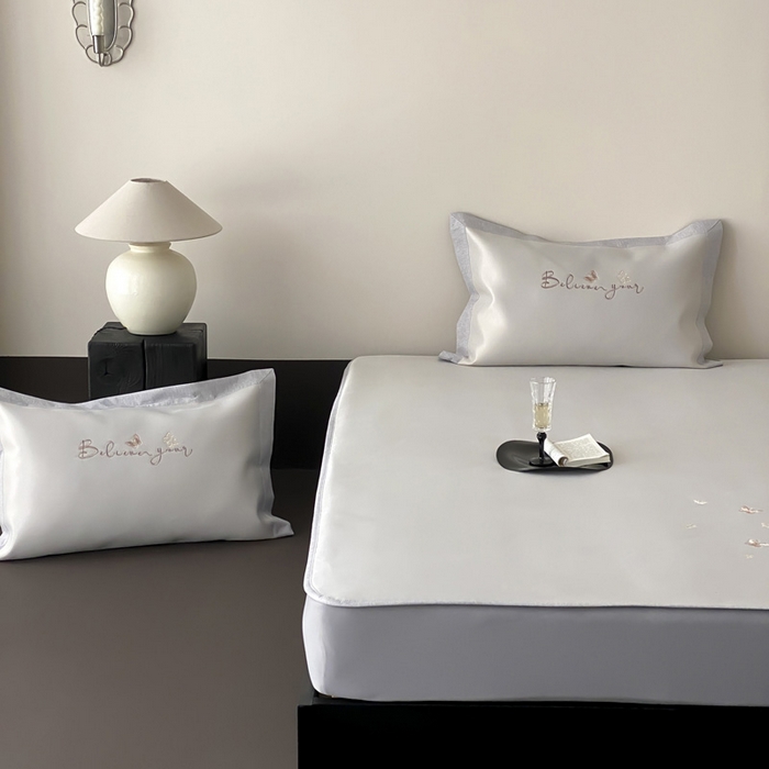 91家纺网 家纺一手货源 找家纺 由有家居 2025新款7A级高精密A类抗菌色织提花进口刺绣冰丝凉席-蝶影 蝶影-香槟