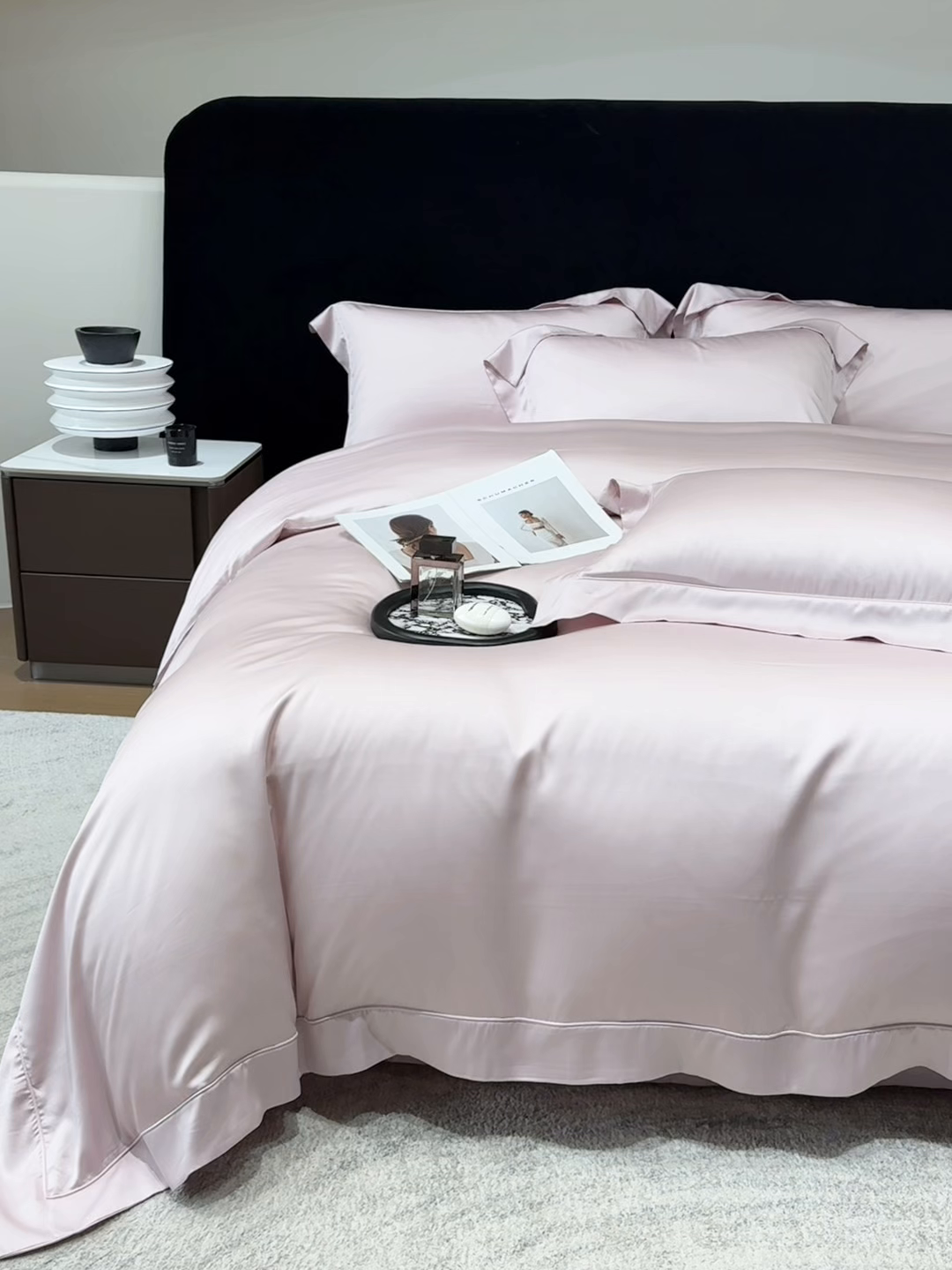 91家纺网 家纺一手货源 找家纺 星蕴家纺 2025新款奥地利兰精天丝莱赛尔纯色埋绳款四件套-莱恩 莱恩-蔷薇粉