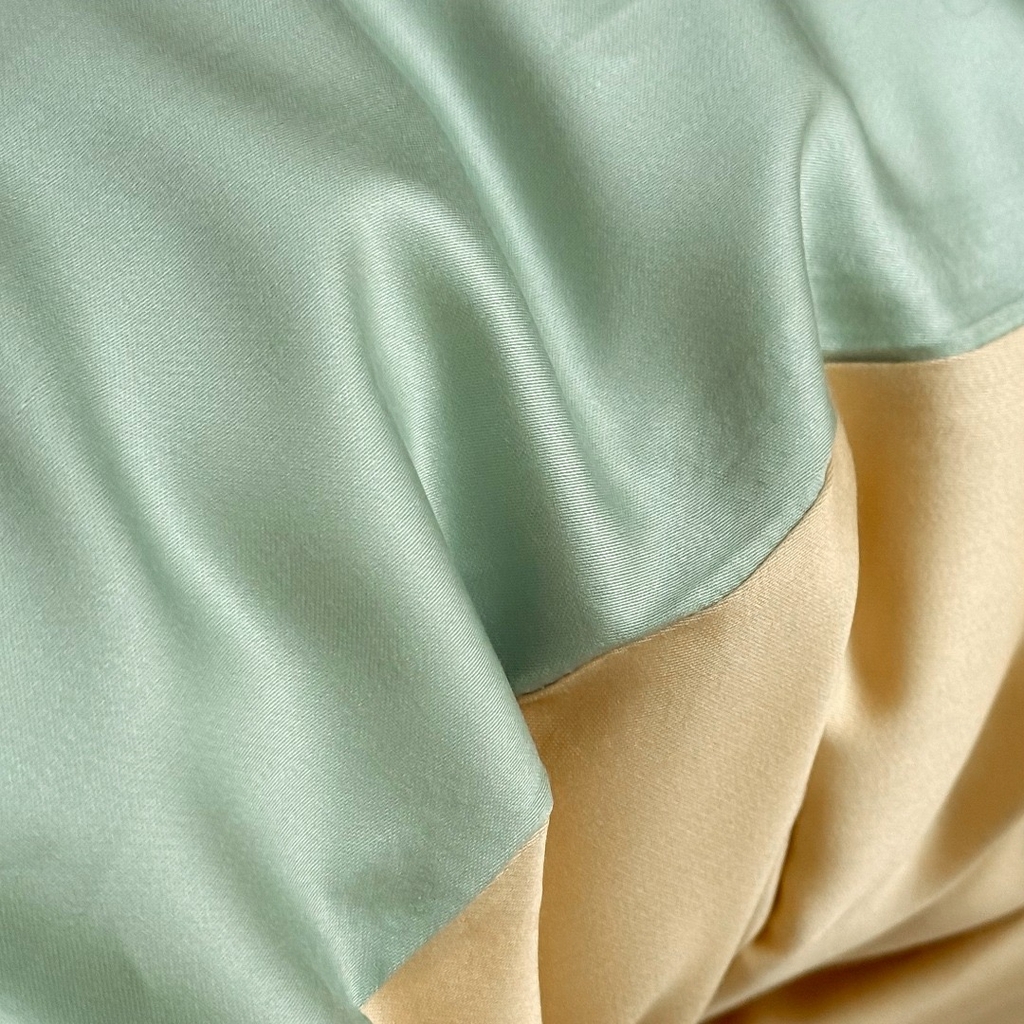 91家纺网 家纺一手货源 找家纺 禾时 2025新款纯色双拼兰精天丝单品系列-单枕套 枕套单件 浅艾绿-香槟金