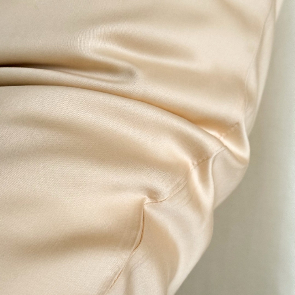 91家纺网 家纺一手货源 找家纺 禾时 2025新款纯色双拼兰精天丝单品系列-单枕套 枕套单件 沙茶色