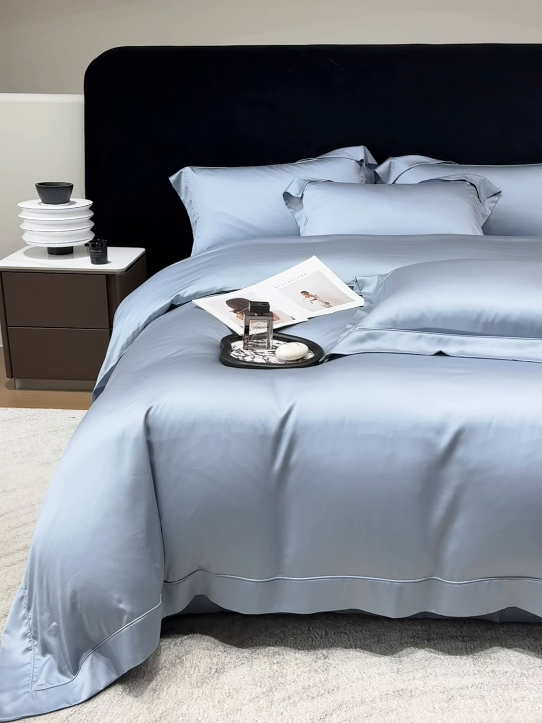 91家纺网 家纺一手货源 找家纺 星蕴家纺 2025新款奥地利兰精天丝莱赛尔纯色埋绳款四件套-莱恩 莱恩-远山黛