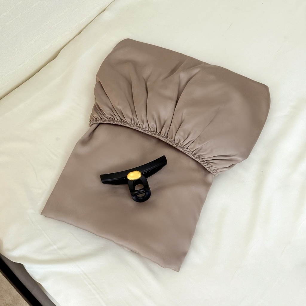 91家纺网 家纺一手货源 找家纺 禾时 2025新款纯色双拼兰精天丝单品系列-单床笠 床笠单件 岩石灰