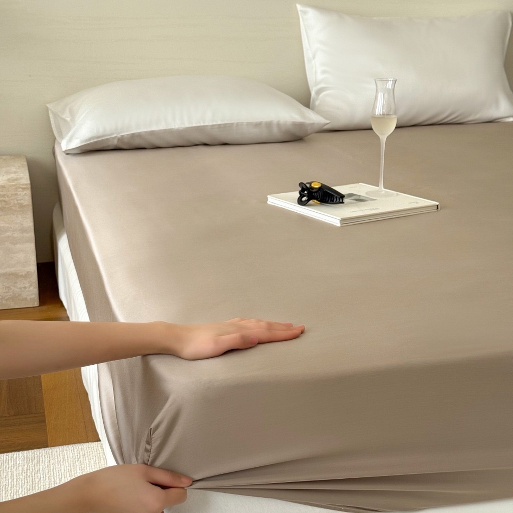 91家纺网 家纺一手货源 找家纺 禾时 2025新款纯色双拼兰精天丝单品系列-单床笠 床笠单件 芋泥灰