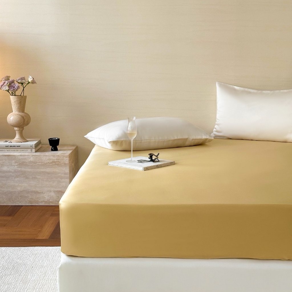 91家纺网 家纺一手货源 找家纺 禾时 2025新款纯色双拼兰精天丝单品系列-单床笠 床笠单件 香槟金