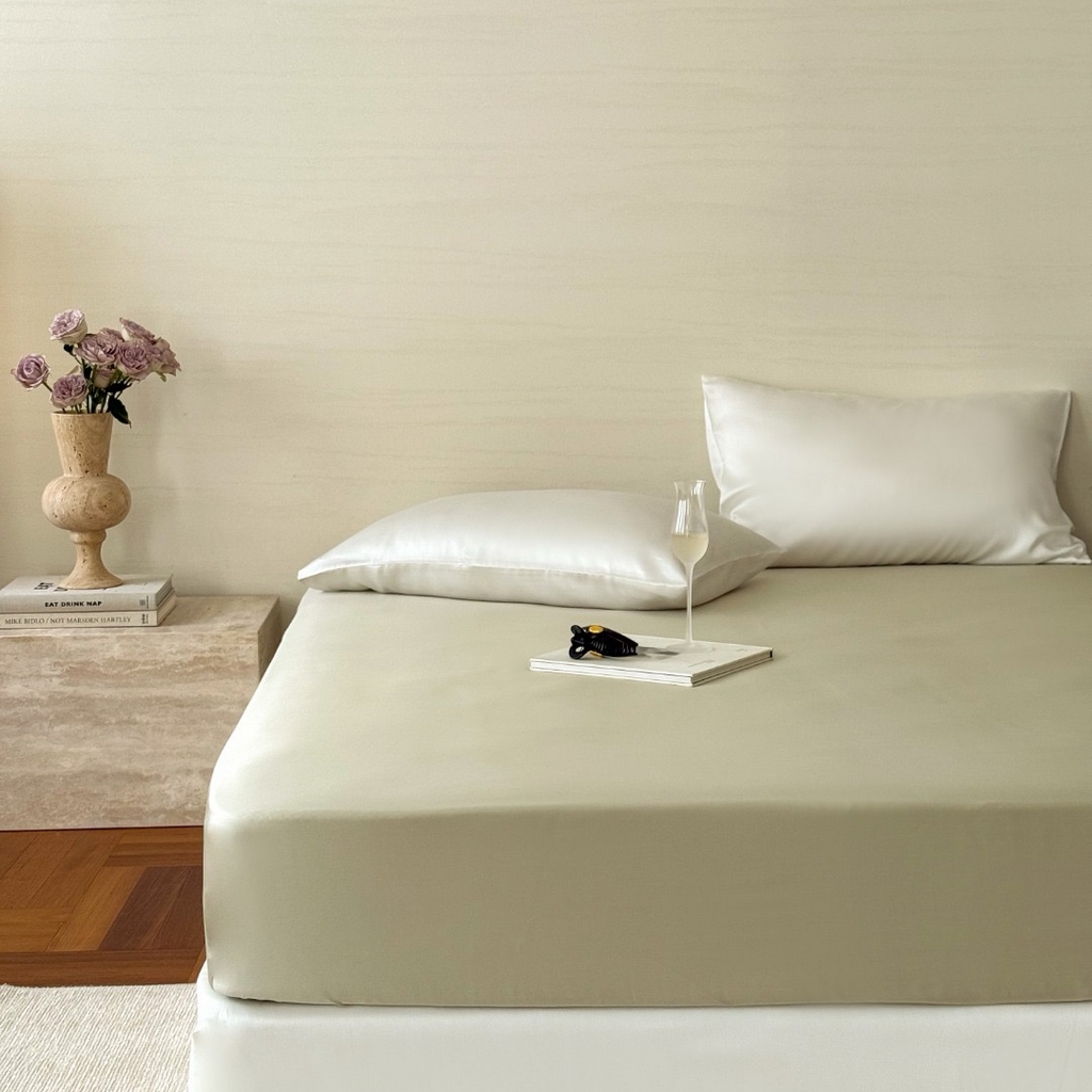 91家纺网 家纺一手货源 找家纺 禾时 2025新款纯色双拼兰精天丝单品系列-单床笠 床笠单件 烟轻绿