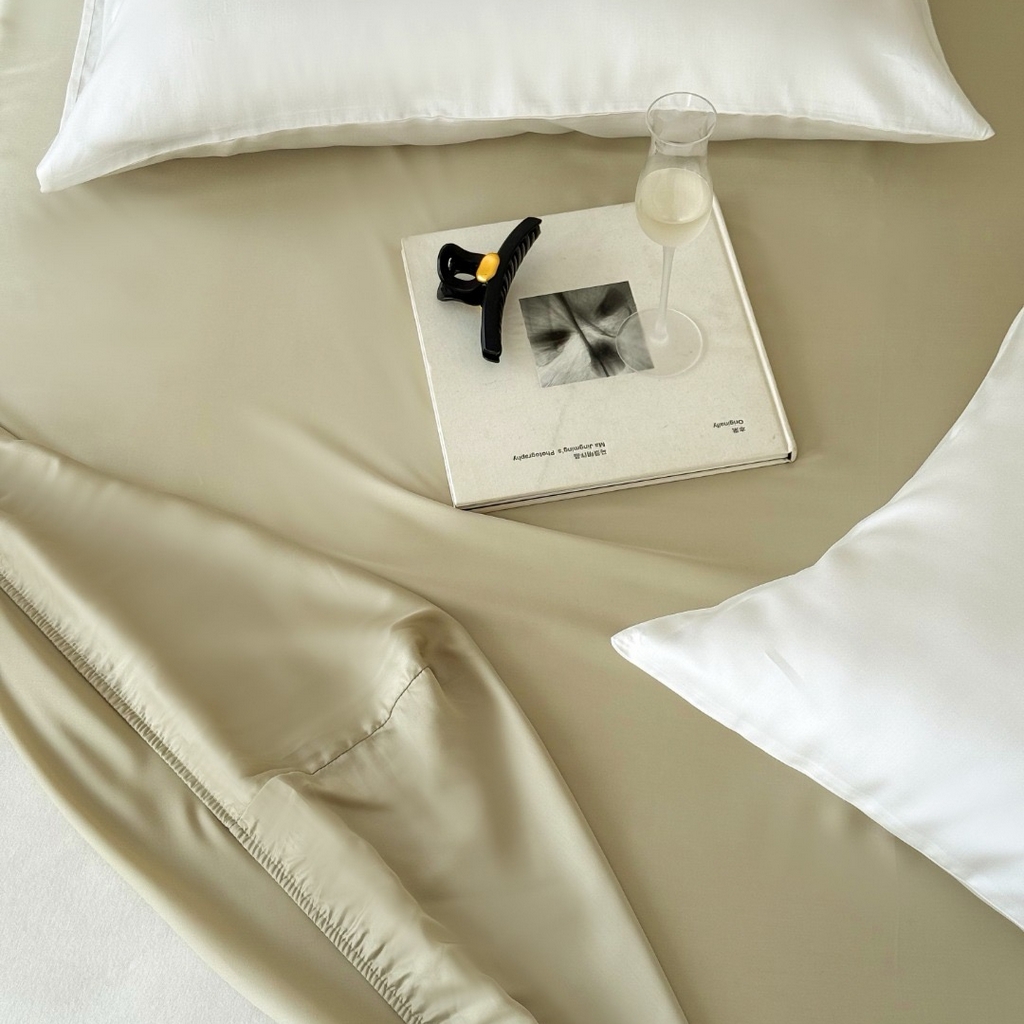 91家纺网 家纺一手货源 找家纺 禾时 2025新款纯色双拼兰精天丝单品系列-单床笠 床笠单件 烟轻绿