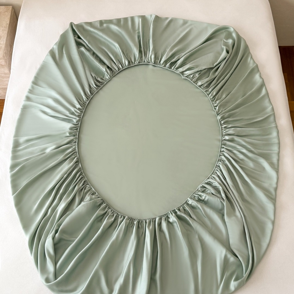 91家纺网 家纺一手货源 找家纺 禾时 2025新款纯色双拼兰精天丝单品系列-单床笠 床笠单件 浅艾绿