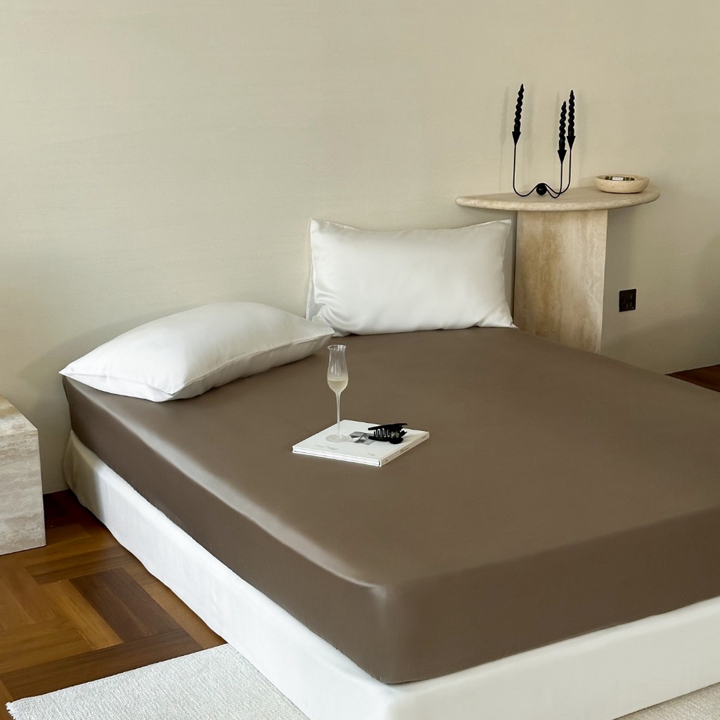 91家纺网 家纺一手货源 找家纺 禾时 2025新款纯色双拼兰精天丝单品系列-单床笠 床笠单件 冷岩灰