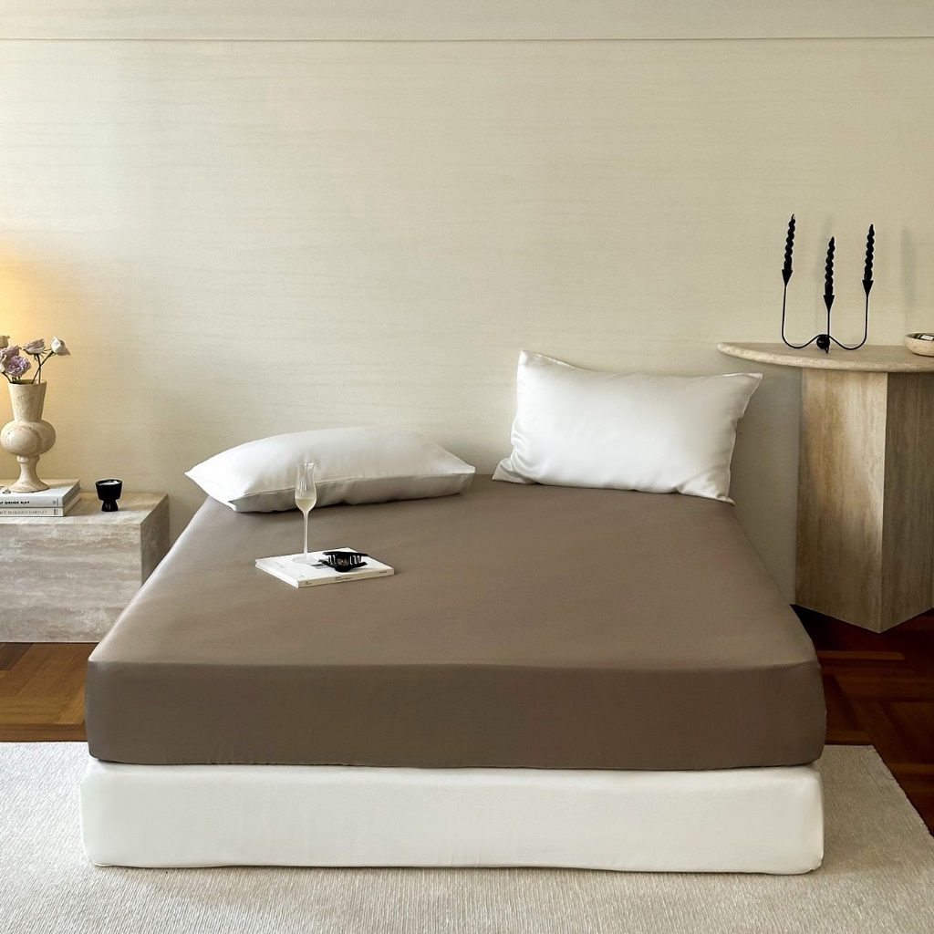 91家纺网 家纺一手货源 找家纺 禾时 2025新款纯色双拼兰精天丝单品系列-单床笠 床笠单件 冷岩灰