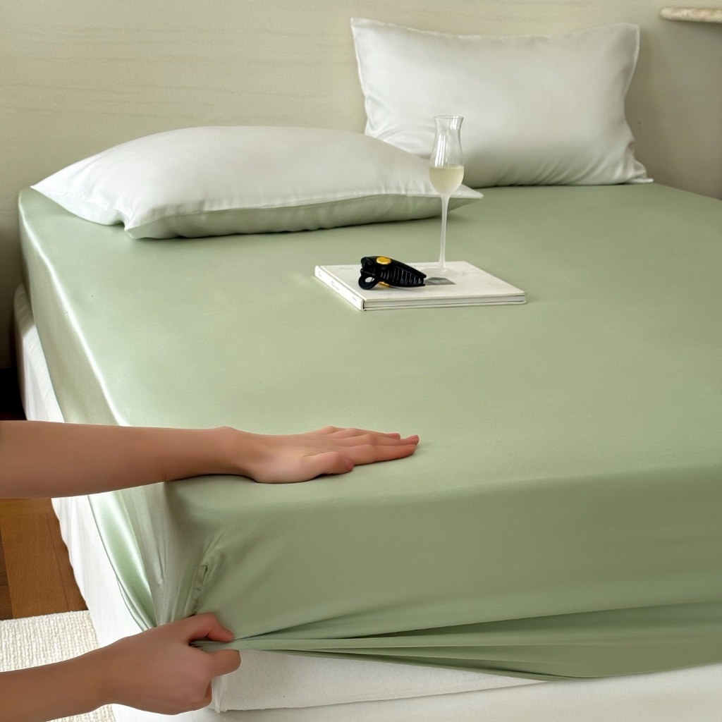 91家纺网 家纺一手货源 找家纺 禾时 2025新款纯色双拼兰精天丝单品系列-单床笠 床笠单件 嫩叶绿