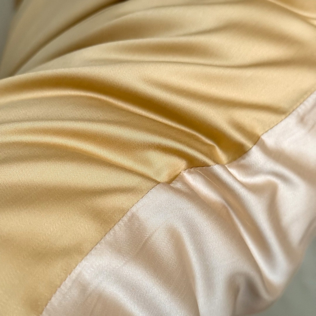 91家纺网 家纺一手货源 找家纺 禾时 2025新款纯色双拼兰精天丝单品系列-单枕套 枕套单件 芝士黄-沙茶色