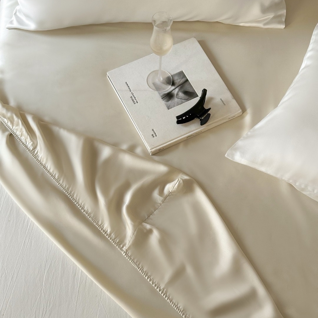 91家纺网 家纺一手货源 找家纺 禾时 2025新款纯色双拼兰精天丝单品系列-单床笠 床笠单件 极地白