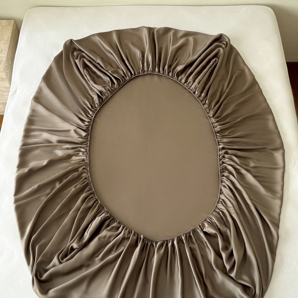 91家纺网 家纺一手货源 找家纺 禾时 2025新款纯色双拼兰精天丝单品系列-单床笠 床笠单件 冷岩灰