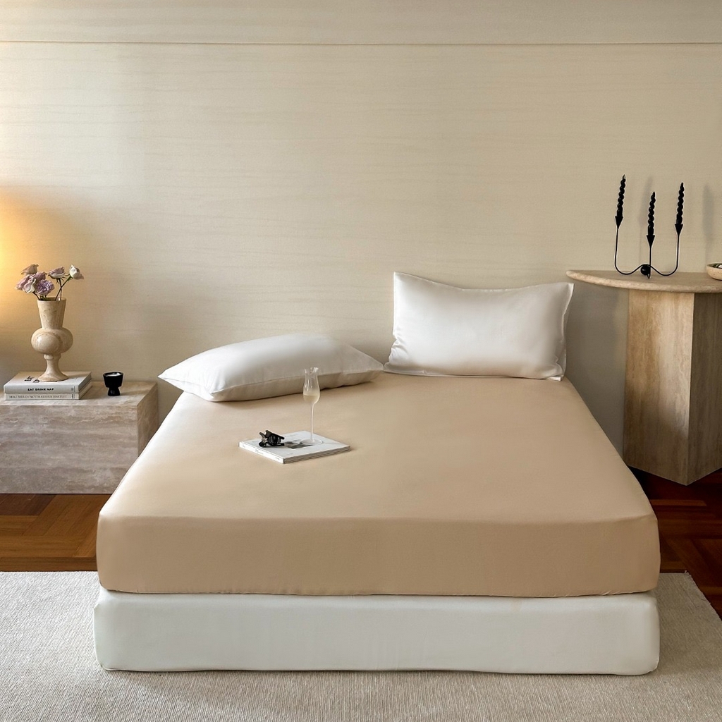 91家纺网 家纺一手货源 找家纺 禾时 2025新款纯色双拼兰精天丝单品系列-单床笠 床笠单件 沙茶色