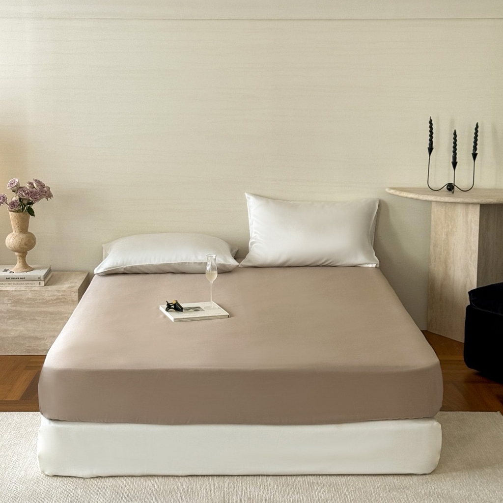 91家纺网 家纺一手货源 找家纺 禾时 2025新款纯色双拼兰精天丝单品系列-单床笠 床笠单件 芋泥灰