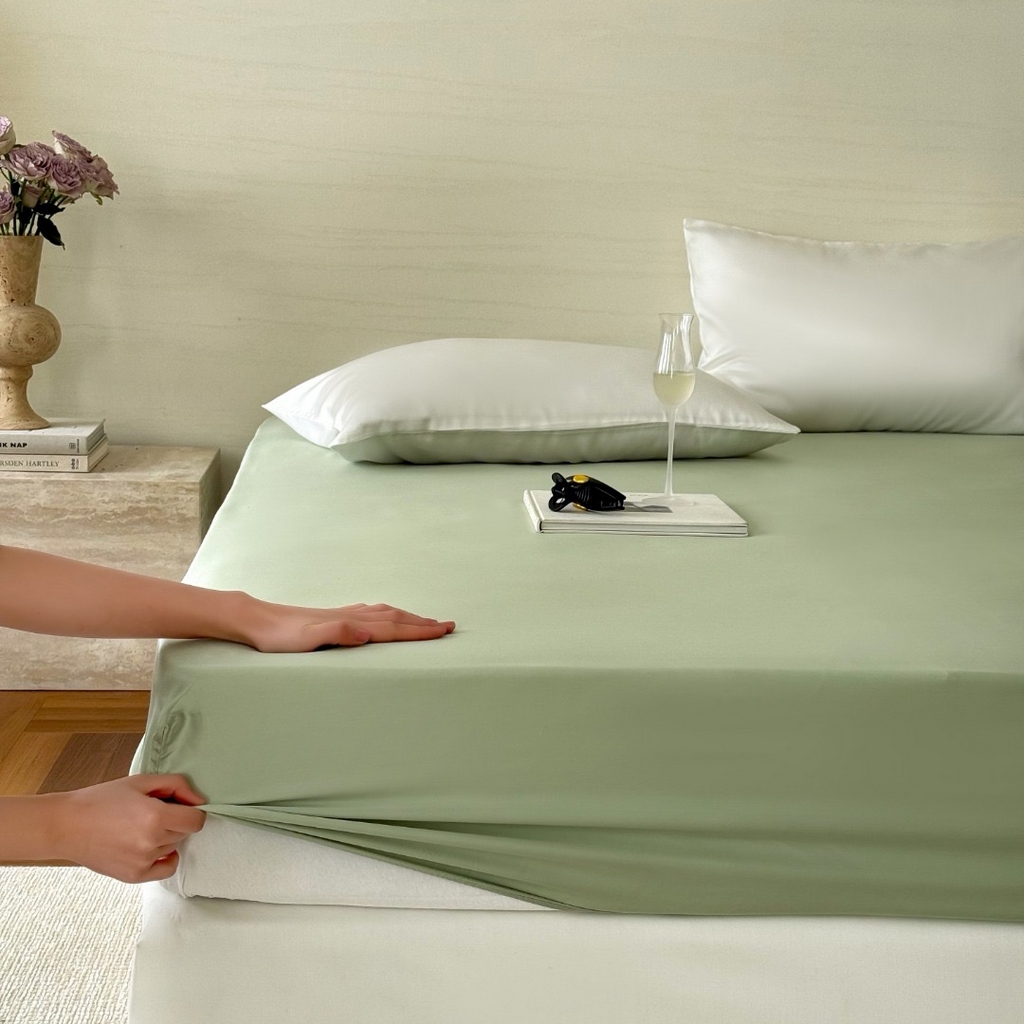 91家纺网 家纺一手货源 找家纺 禾时 2025新款纯色双拼兰精天丝单品系列-单床笠 床笠单件 嫩叶绿