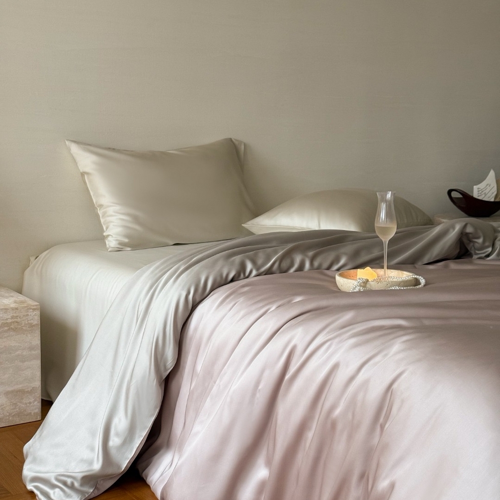 91家纺网 家纺一手货源 找家纺 禾时 2025新款纯色双拼兰精天丝单品系列-单被套 被套单件 夜影凝香-霜华银