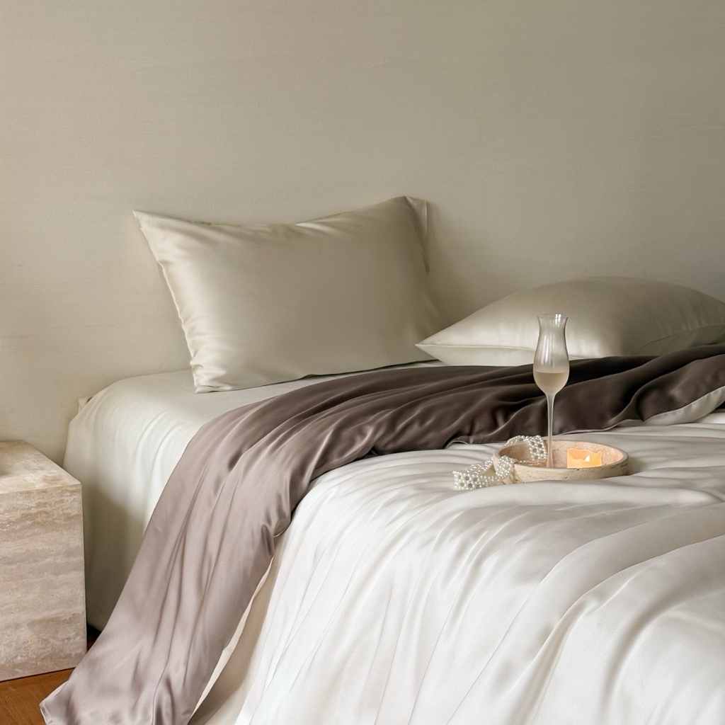 91家纺网 家纺一手货源 找家纺 禾时 2025新款纯色双拼兰精天丝单品系列-单被套 被套单件 乳蛋白-冷岩灰