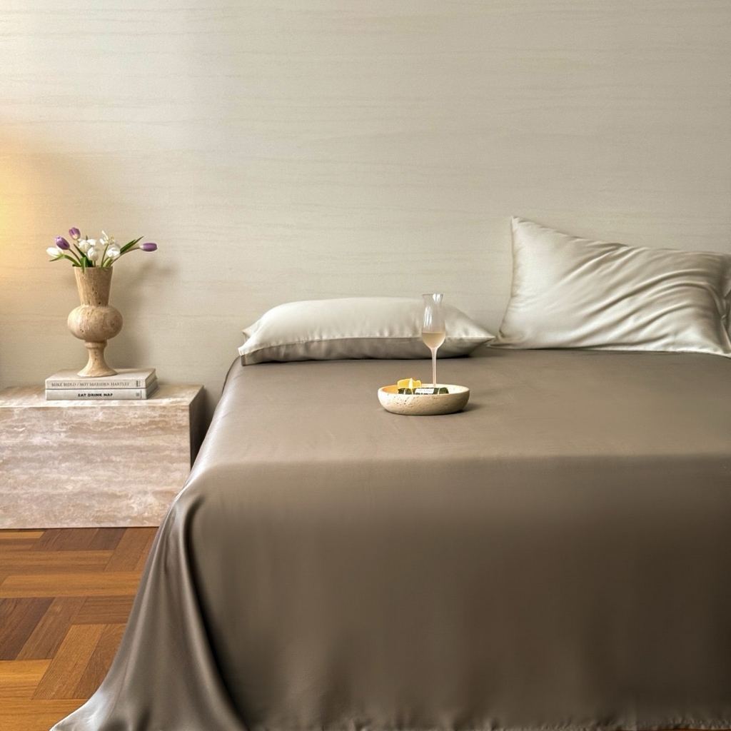 91家纺网 家纺一手货源 找家纺 禾时 2025新款纯色双拼兰精天丝单品系列-单床单 床单单件 冷岩灰