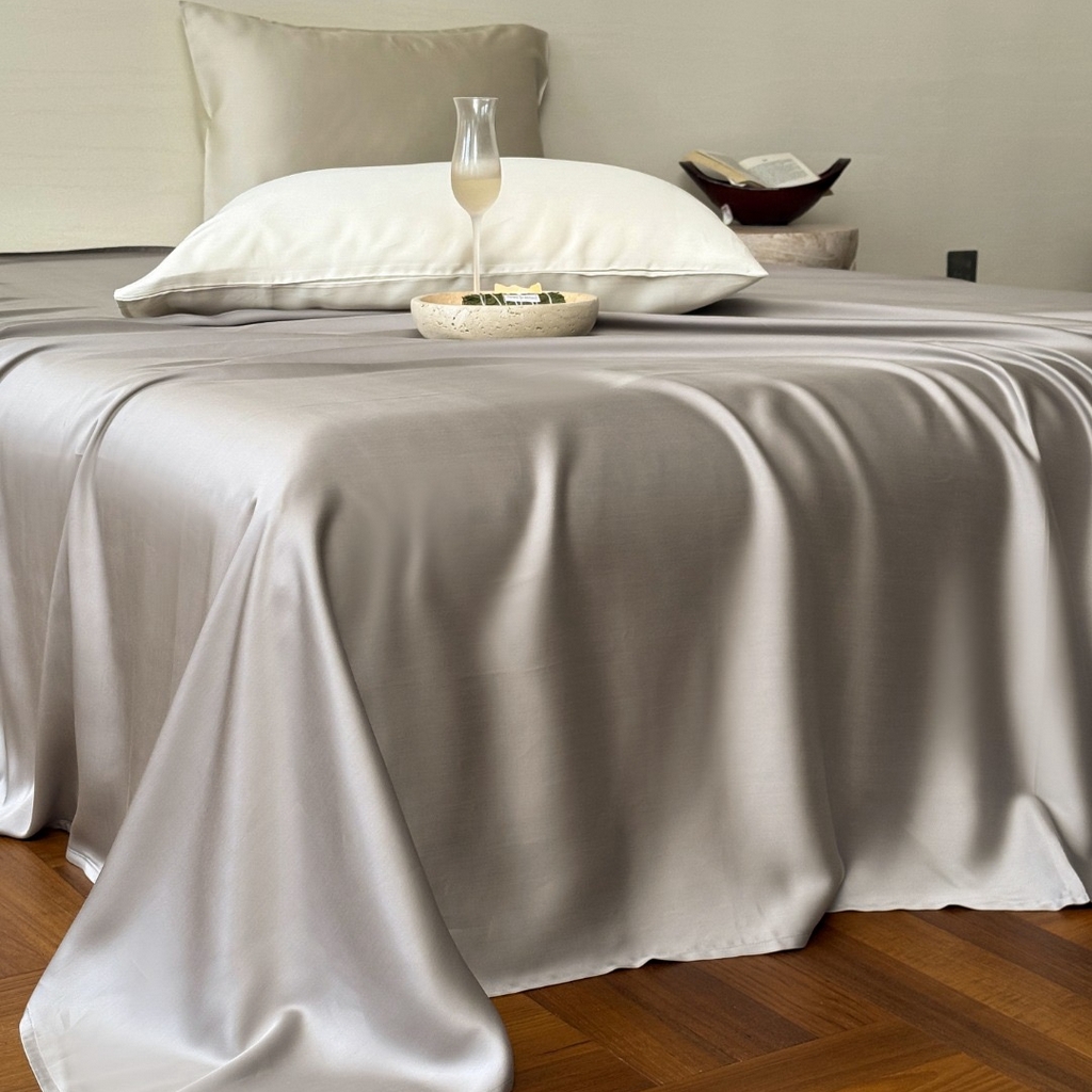 91家纺网 家纺一手货源 找家纺 禾时 2025新款纯色双拼兰精天丝单品系列-单床单 床单单件 曙光银