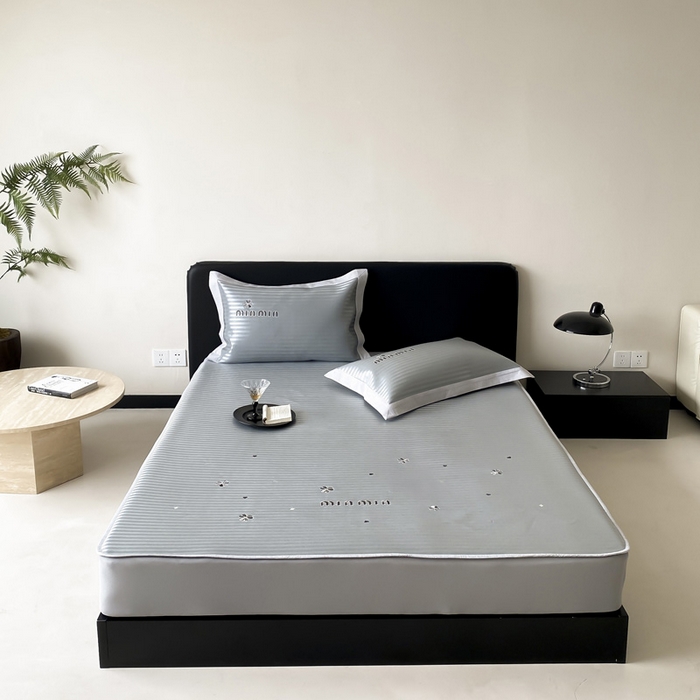 91家纺网 家纺一手货源 找家纺 （总）由有家居 2025新款轻奢7A高精密抗菌可水洗色织提花进口刺绣冰丝凉席-森恋