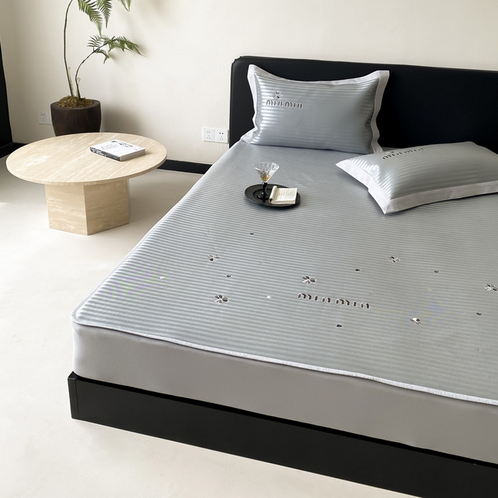 91家纺网 家纺一手货源 找家纺 （总）由有家居 2025新款轻奢7A高精密抗菌可水洗色织提花进口刺绣冰丝凉席-森恋