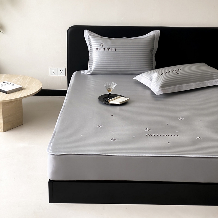 91家纺网 家纺一手货源 找家纺 由有家居 2025新款轻奢7A高精密抗菌可水洗色织提花进口刺绣冰丝凉席-森恋 森恋-咖