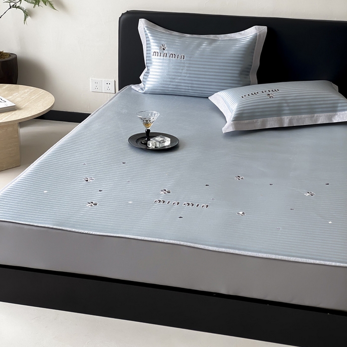 91家纺网 家纺一手货源 找家纺 由有家居 2025新款轻奢7A高精密抗菌可水洗色织提花进口刺绣冰丝凉席-森恋 森恋-绿