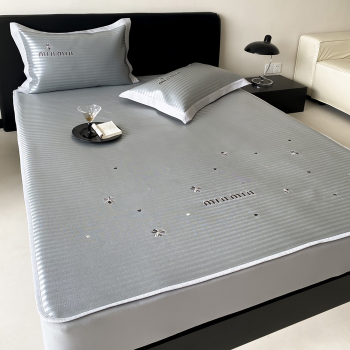 91家纺网 家纺一手货源 找家纺 由有家居 2025新款轻奢7A高精密抗菌可水洗色织提花进口刺绣冰丝凉席-森恋 森恋-灰