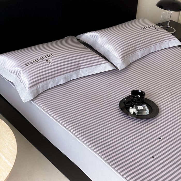 91家纺网 家纺一手货源 找家纺 由有家居 2025新款轻奢7A高精密抗菌可水洗色织提花进口刺绣冰丝凉席-森恋 森恋-粉