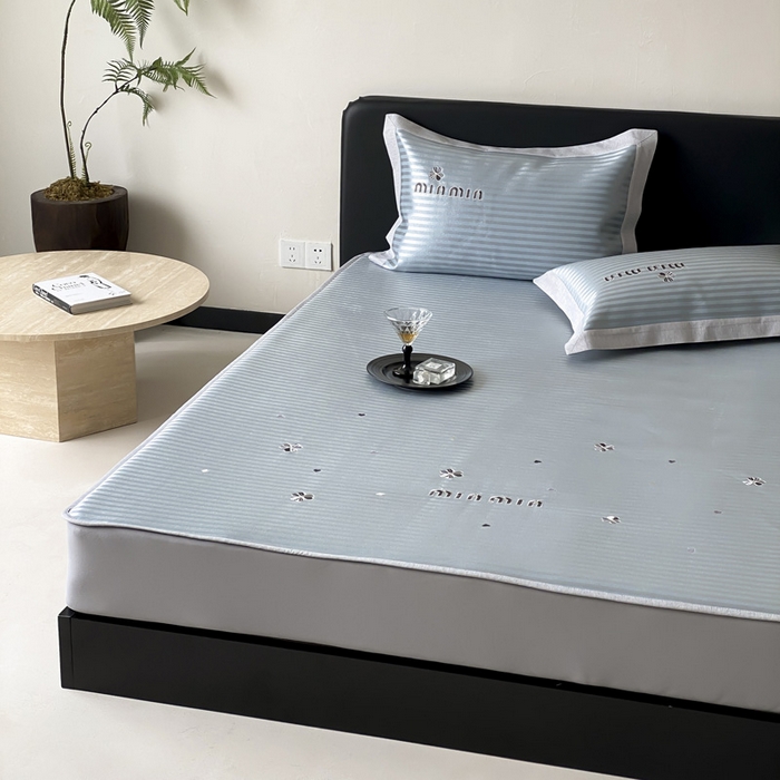 91家纺网 家纺一手货源 找家纺 由有家居 2025新款轻奢7A高精密抗菌可水洗色织提花进口刺绣冰丝凉席-森恋 森恋-绿