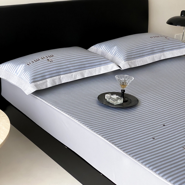 91家纺网 家纺一手货源 找家纺 由有家居 2025新款轻奢7A高精密抗菌可水洗色织提花进口刺绣冰丝凉席-森恋 森恋-蓝