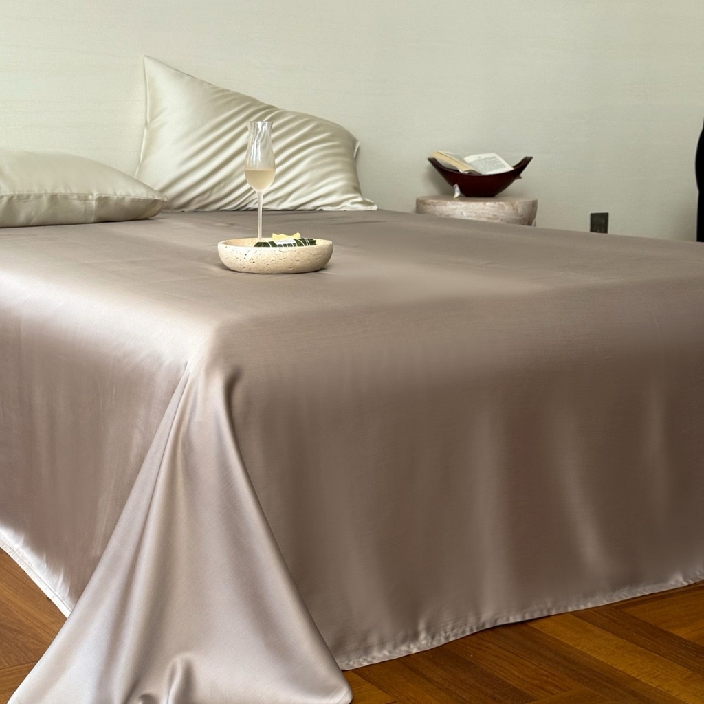 91家纺网 家纺一手货源 找家纺 禾时 2025新款纯色双拼兰精天丝单品系列-单床单 床单单件 岩石灰