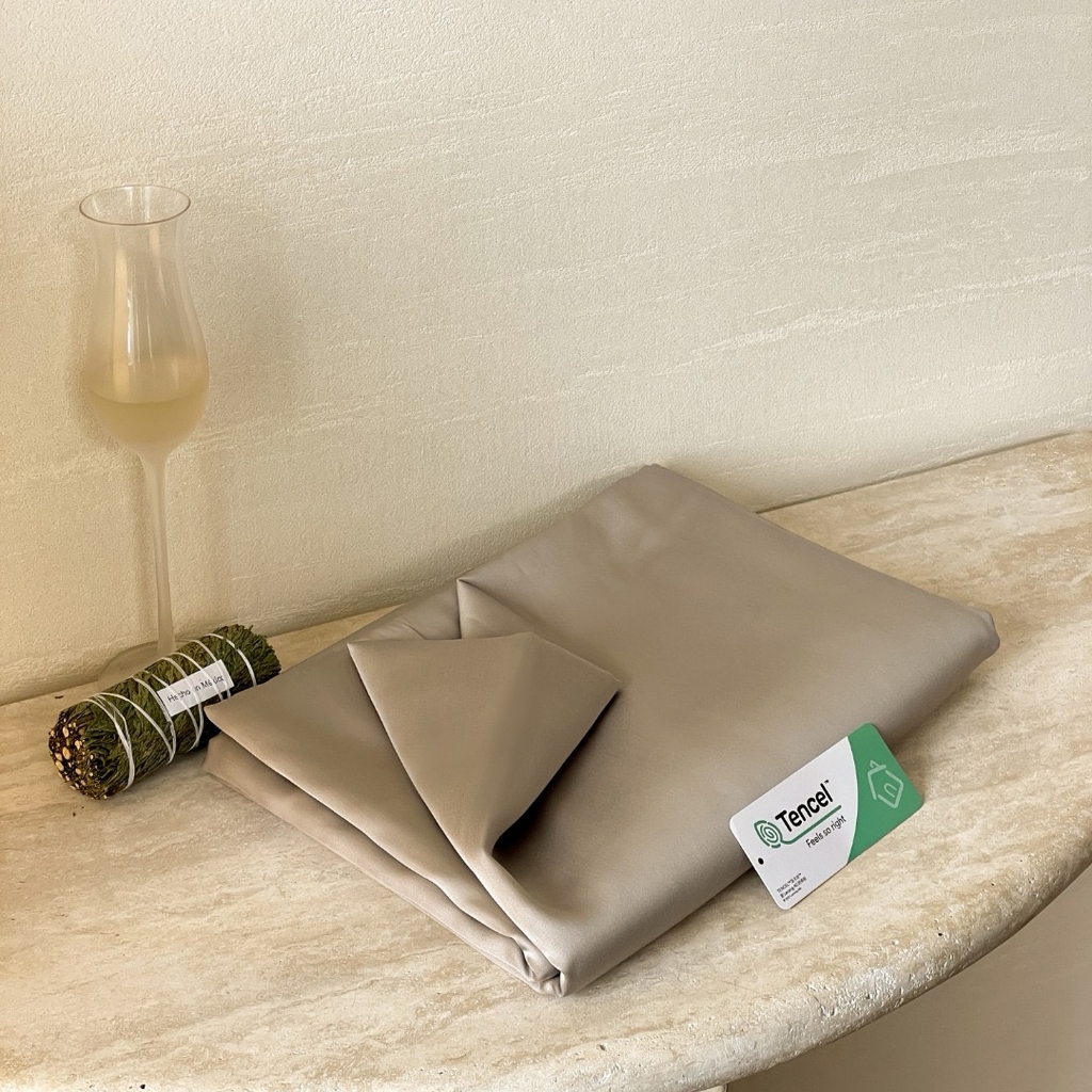 91家纺网 家纺一手货源 找家纺 禾时 2025新款纯色双拼兰精天丝单品系列-单床单 床单单件 芋泥灰