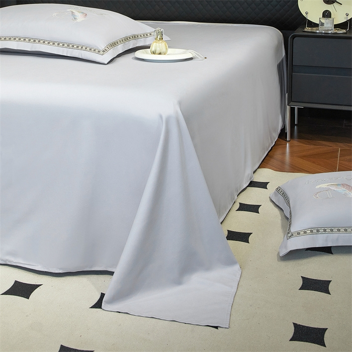 91家纺网 家纺一手货源 找家纺 佳宇轩 2025爆款A类水洗棉刺绣花边夏被夏凉被空调被夏季薄被子三四件套轻奢凉感可机洗 蜜羽-浅灰