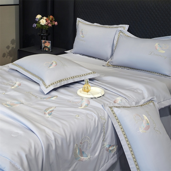 91家纺网 家纺一手货源 找家纺 佳宇轩 2025爆款A类水洗棉刺绣花边夏被夏凉被空调被夏季薄被子三四件套轻奢凉感可机洗 蜜羽-浅灰