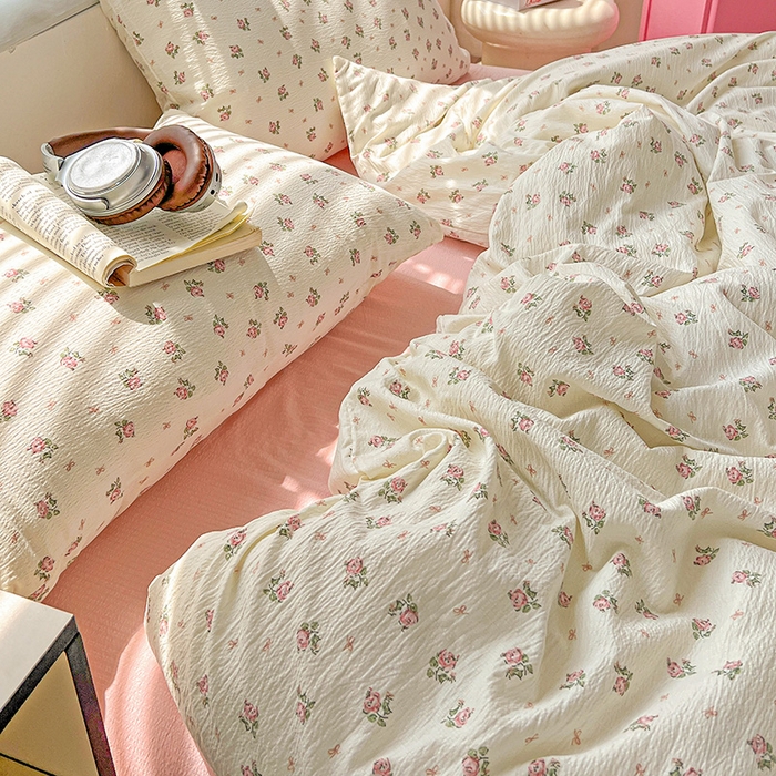 91家纺网 家纺一手货源 找家纺 名品家纺 2025新款云感皱皱双层纱四件套 甜甜心事