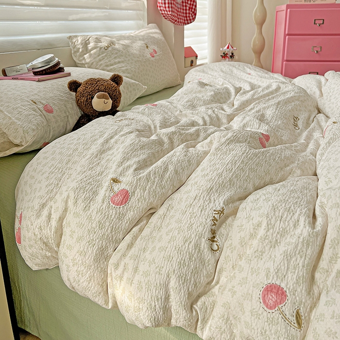 91家纺网 家纺一手货源 找家纺 名品家纺 2025新款云感皱皱双层纱四件套 樱桃小果