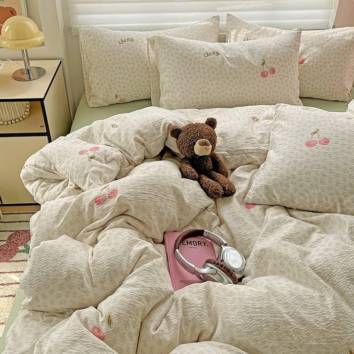 91家纺网 家纺一手货源 找家纺 名品家纺 2025新款云感皱皱双层纱四件套 樱桃小果