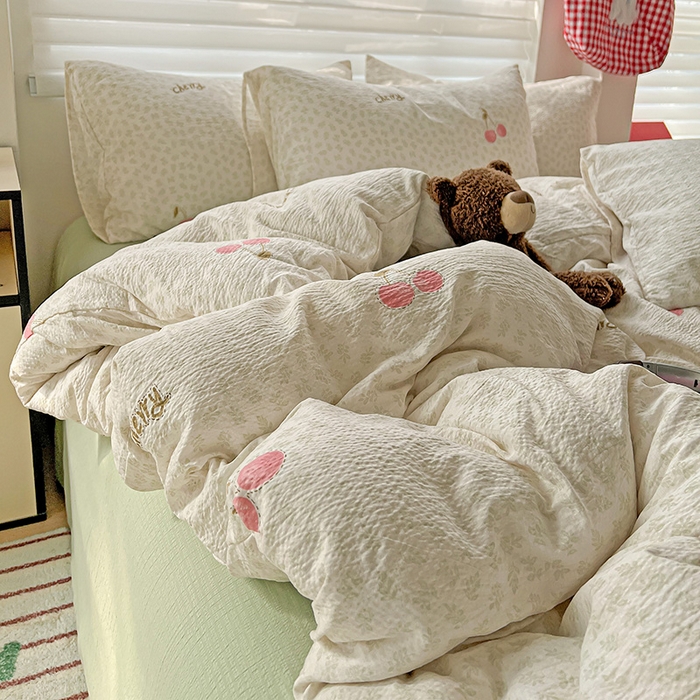 91家纺网 家纺一手货源 找家纺 名品家纺 2025新款云感皱皱双层纱四件套 樱桃小果