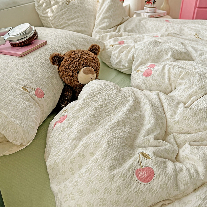 91家纺网 家纺一手货源 找家纺 名品家纺 2025新款云感皱皱双层纱四件套 樱桃小果